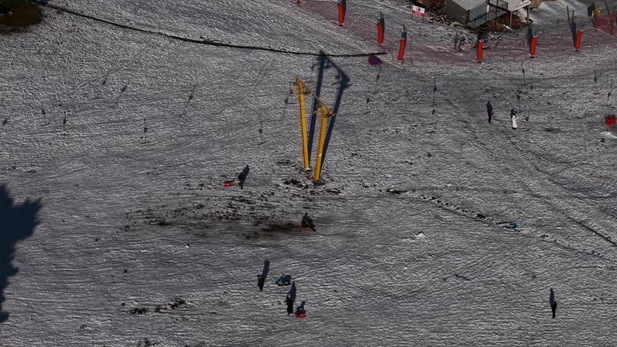 Uludağ'daki kayak pistleri yürüyüş ve kızak alanına dönüştü