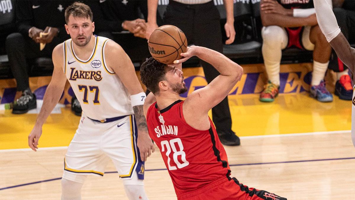 Alperen Şengün 'double-double' yaptı, Rockets, Lakers'ı deplasmanda devirdi
