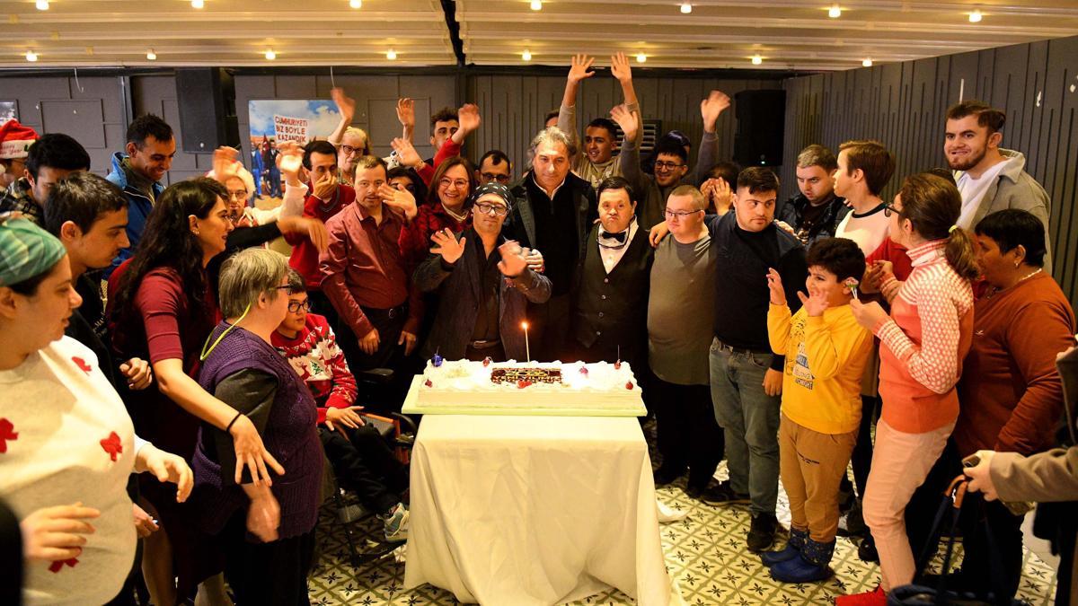 Yeni yıla Engelsiz Kafe'de 'merhaba' dediler