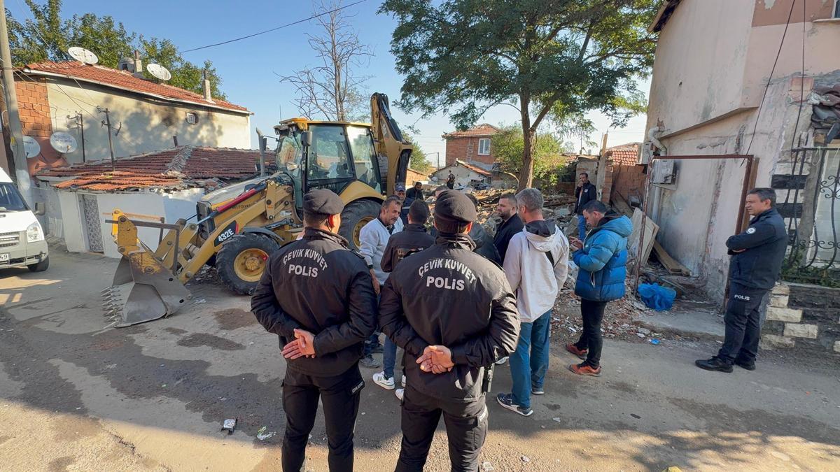 Narkotik olayları ile anılan 'Kore Mahallesi'nde yıkılan bina sayısı 110'a ulaştı