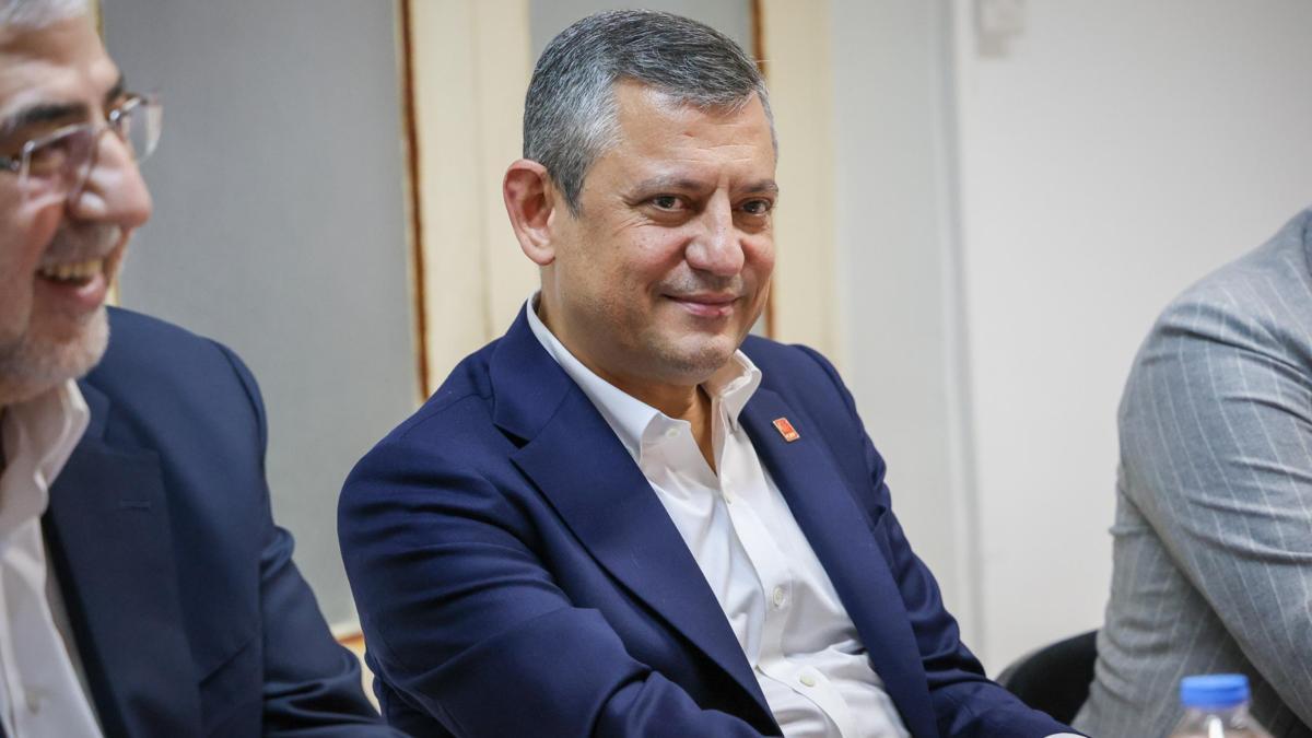 CHP Genel Başkanı Özgür Özel, KKTCde