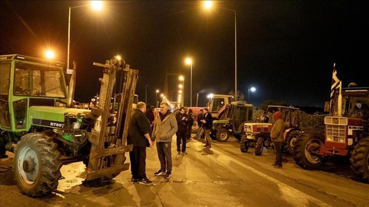 Yunanistanda çiftçi eylemleri tırmanıyor