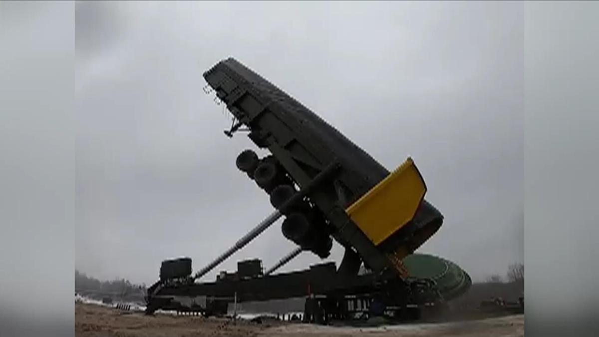 Uydu görüntüleri ortaya çıkardı: Rusya nükleer füzeleri sınır dışına taşıdı