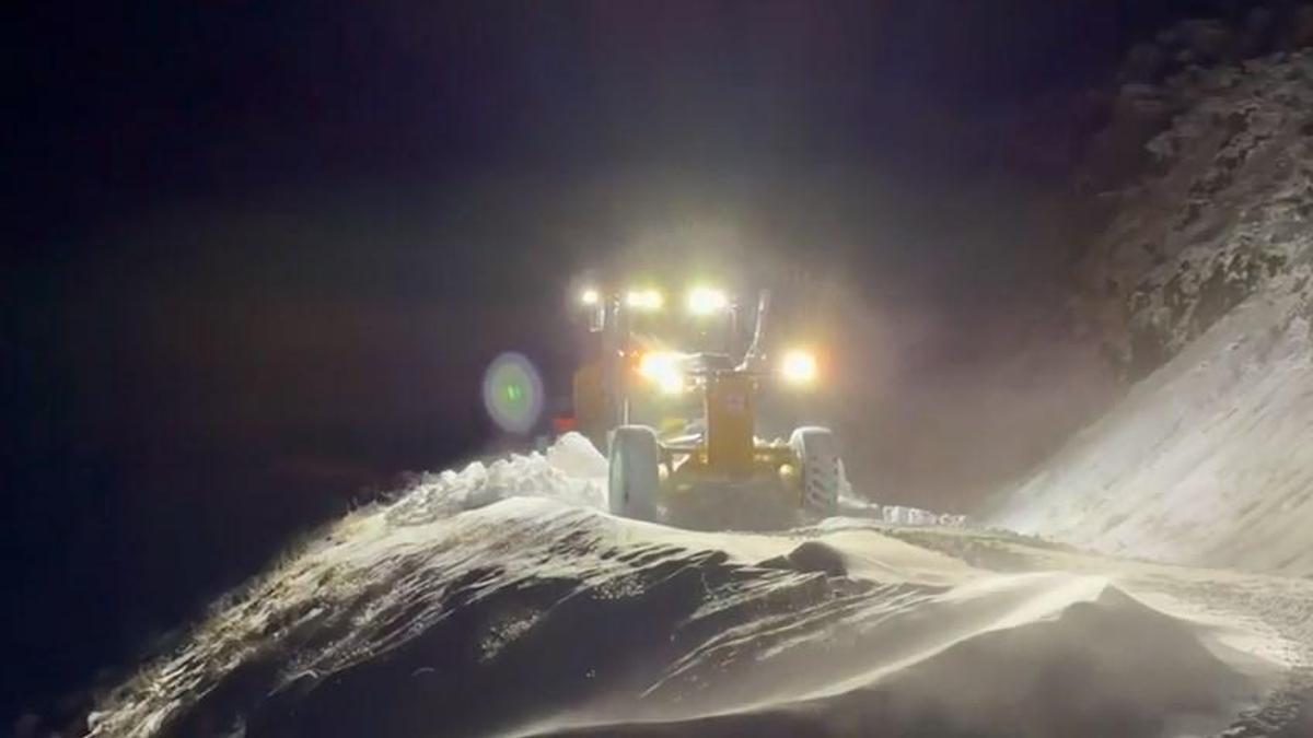 Elazığda kar nedeniyle 108 köy yolu ulaşıma kapalı