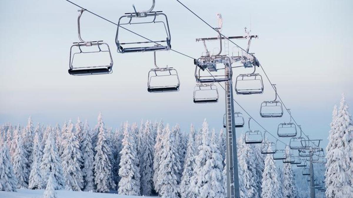 Japonya'da kayak merkezinde facia! Telesiyejde sıkışan çocuk hayatını kaybetti