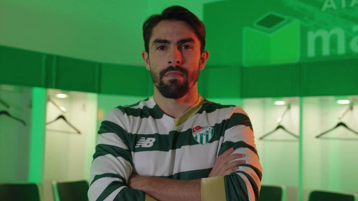 Bursaspor, Rahmetullah Berişbeki transfer etti