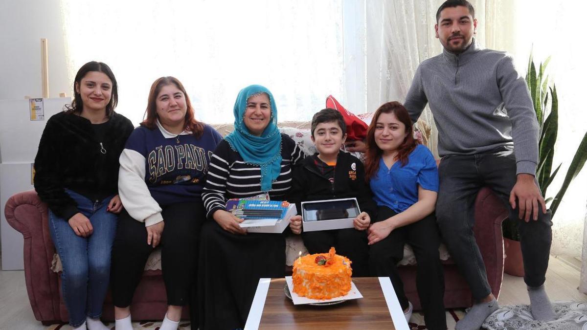 Genç ressamın hayalleri, Engelsiz Sanat Projesi ile renklendi