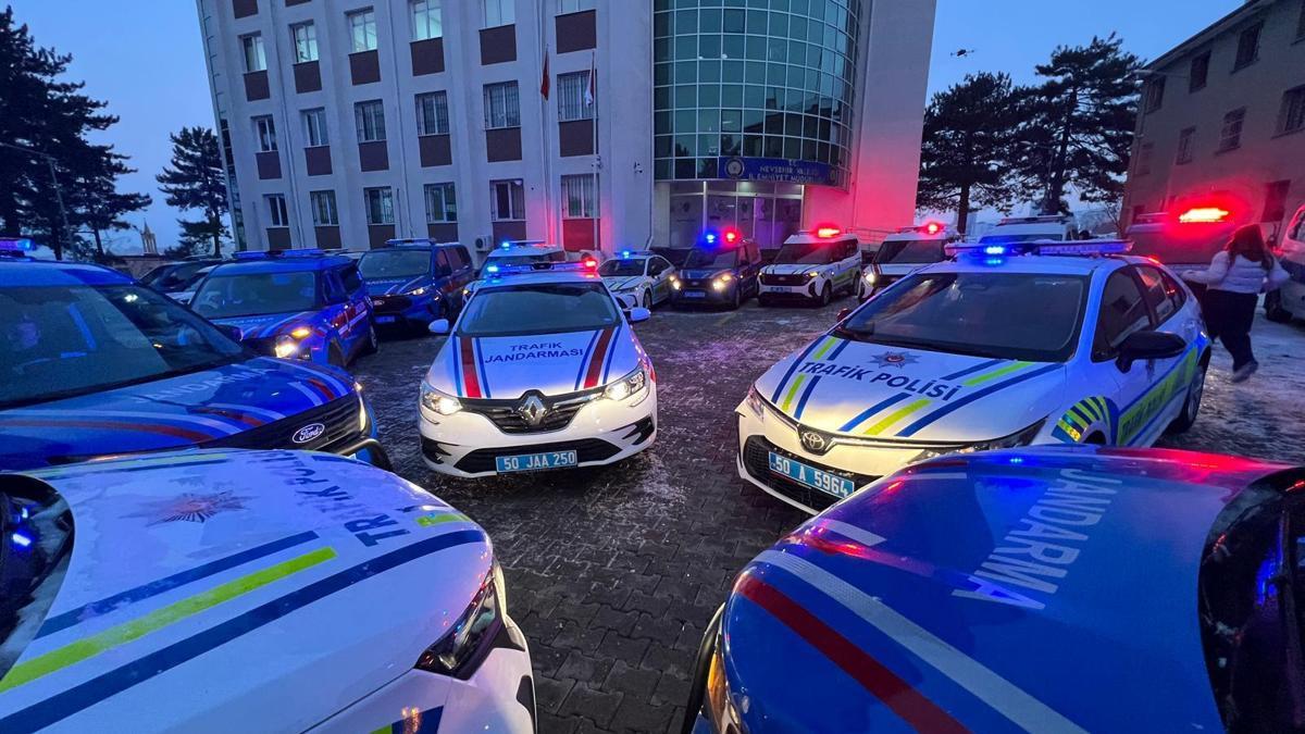 Nevşehirde emniyet ve jandarmaya 184 yeni araç hizmete alındı
