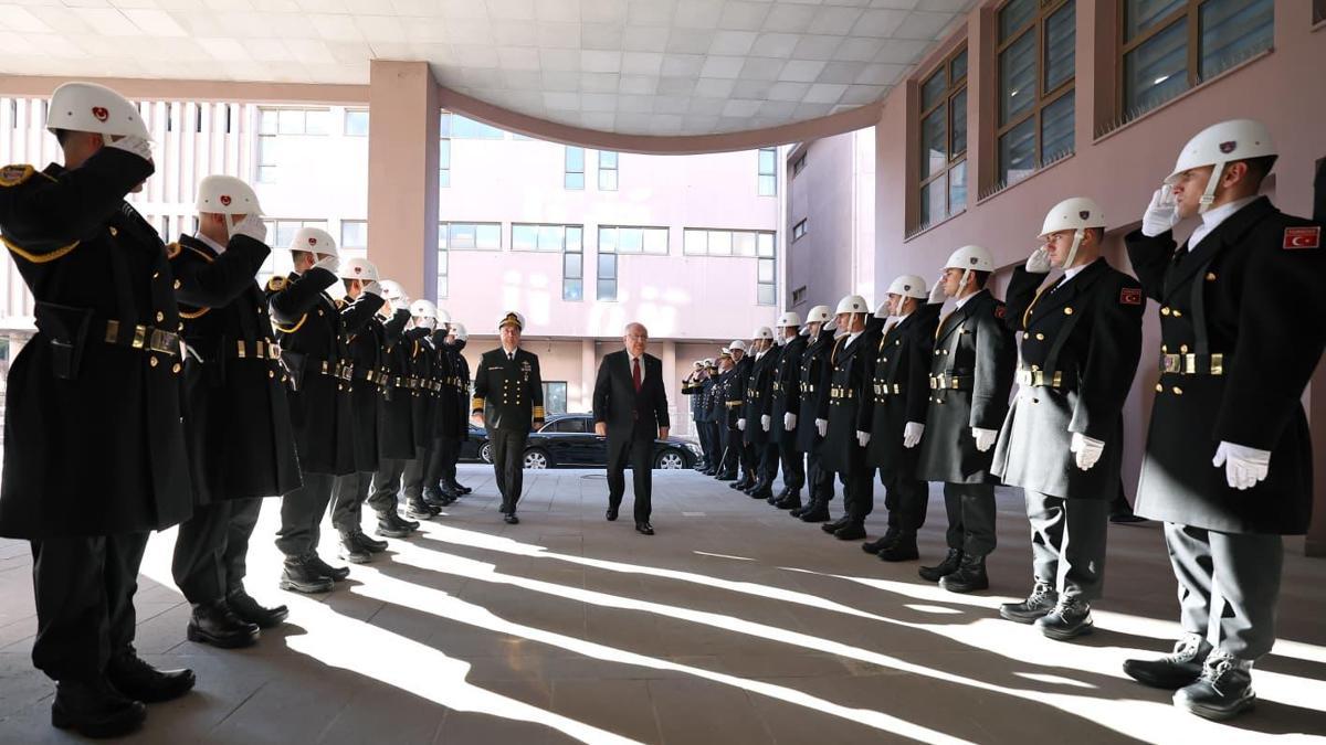 Bakan Güler başkanlığında 'Yıllık Komutanlar Toplantısı' gerçekleştirildi