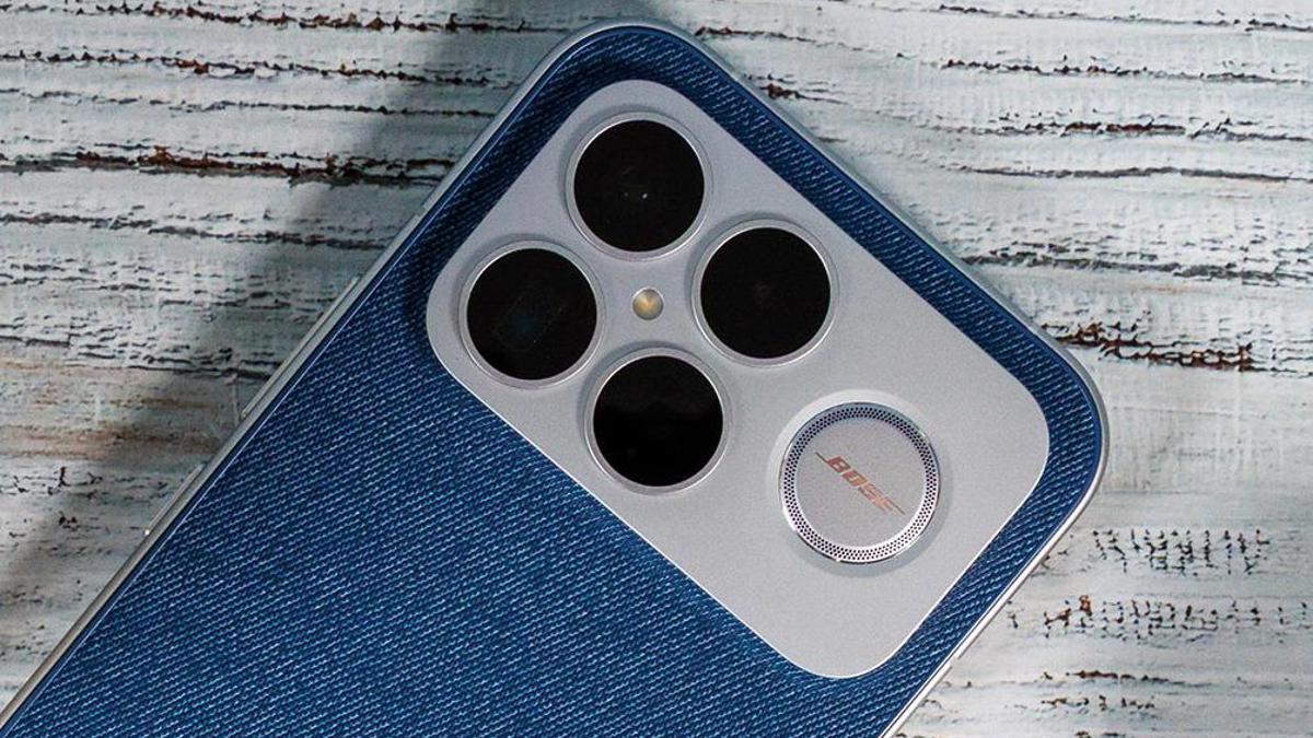 Poco F8 Ultra Bose ile iş birliğine gitti