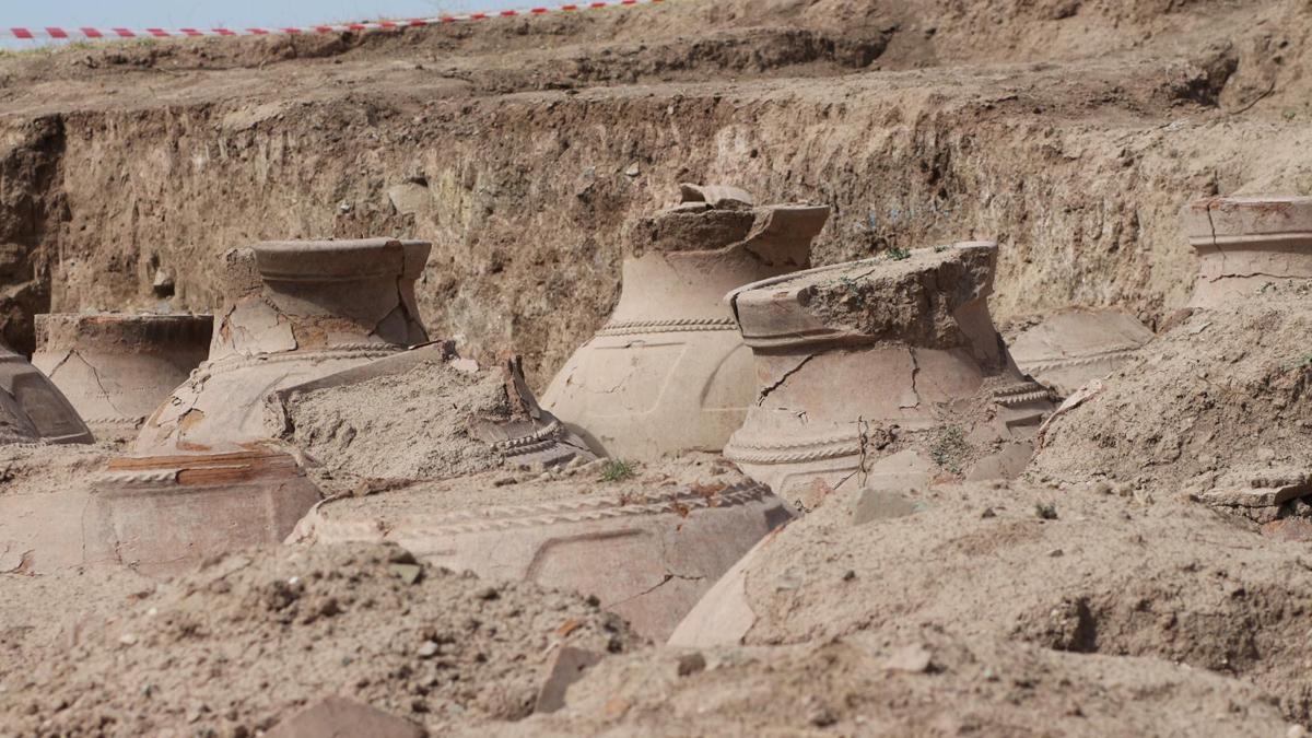 Urartu dönemi çivi yazılı 76 pithos; 2025in en dikkat çekici arkeolojik keşiflerinden biri