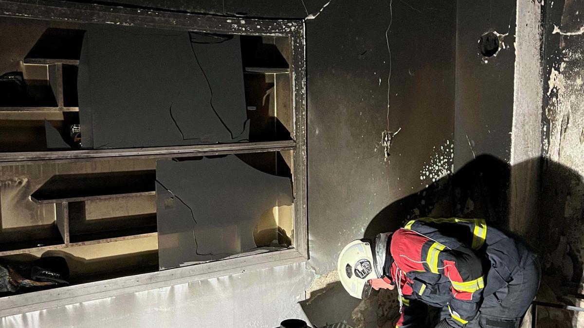 Evde çıkan yangında dumandan etkilendi