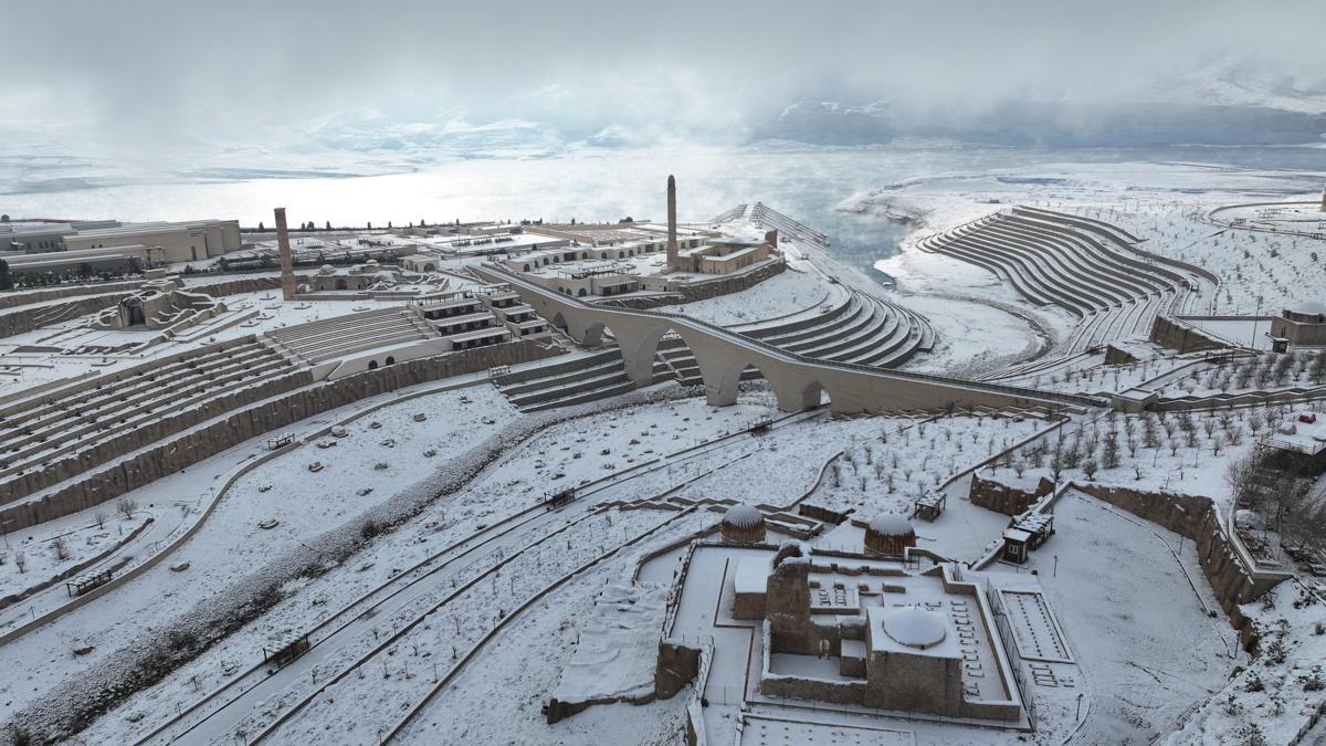 Hasankeyfte kar yağışı sonrası manzara dronla görüntülendi