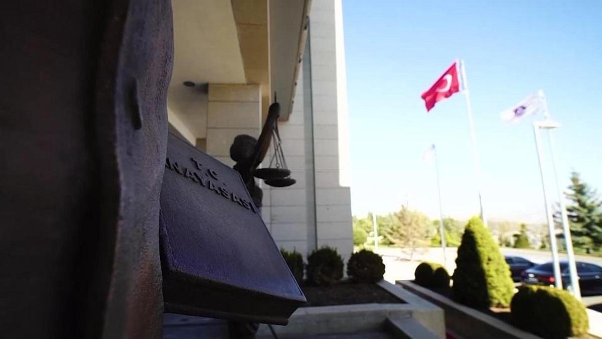 AK Parti'de Anayasa mesaisi: Komisyon çalışmaları yeni yılda da devam edecek