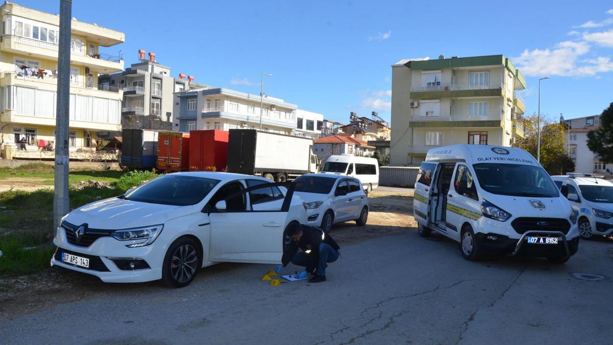 Otomobiline binerken silahlı saldırıda yaralandı