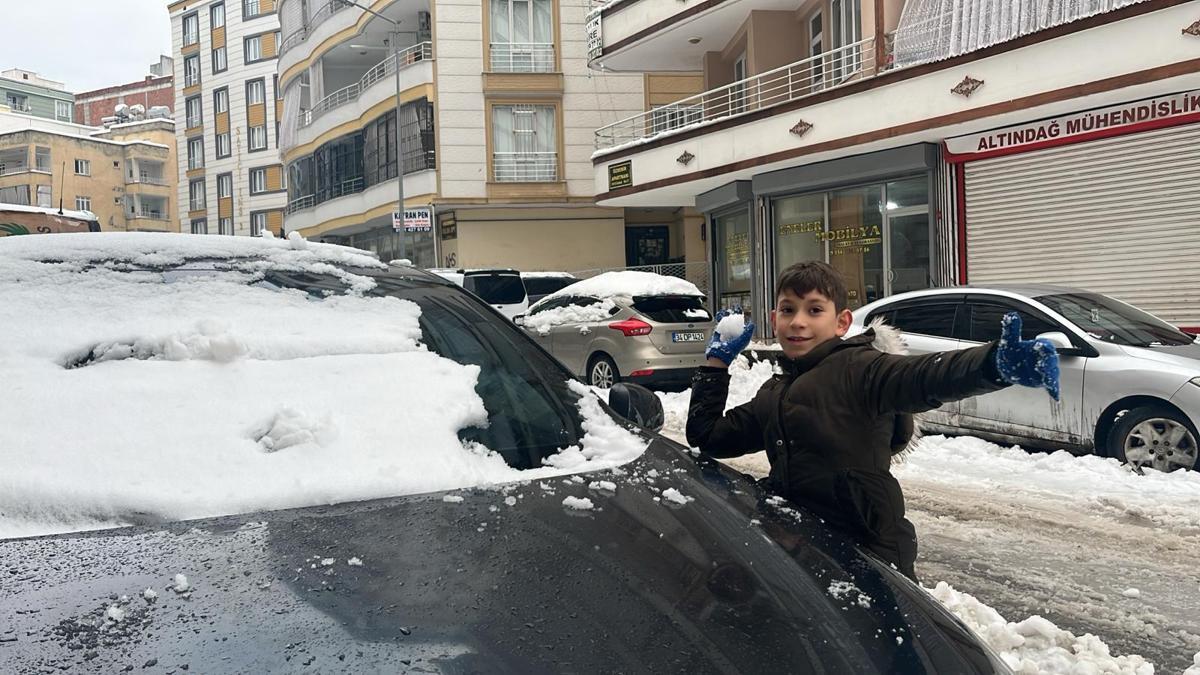 Batman ve Siirtte eğitime kar engeli