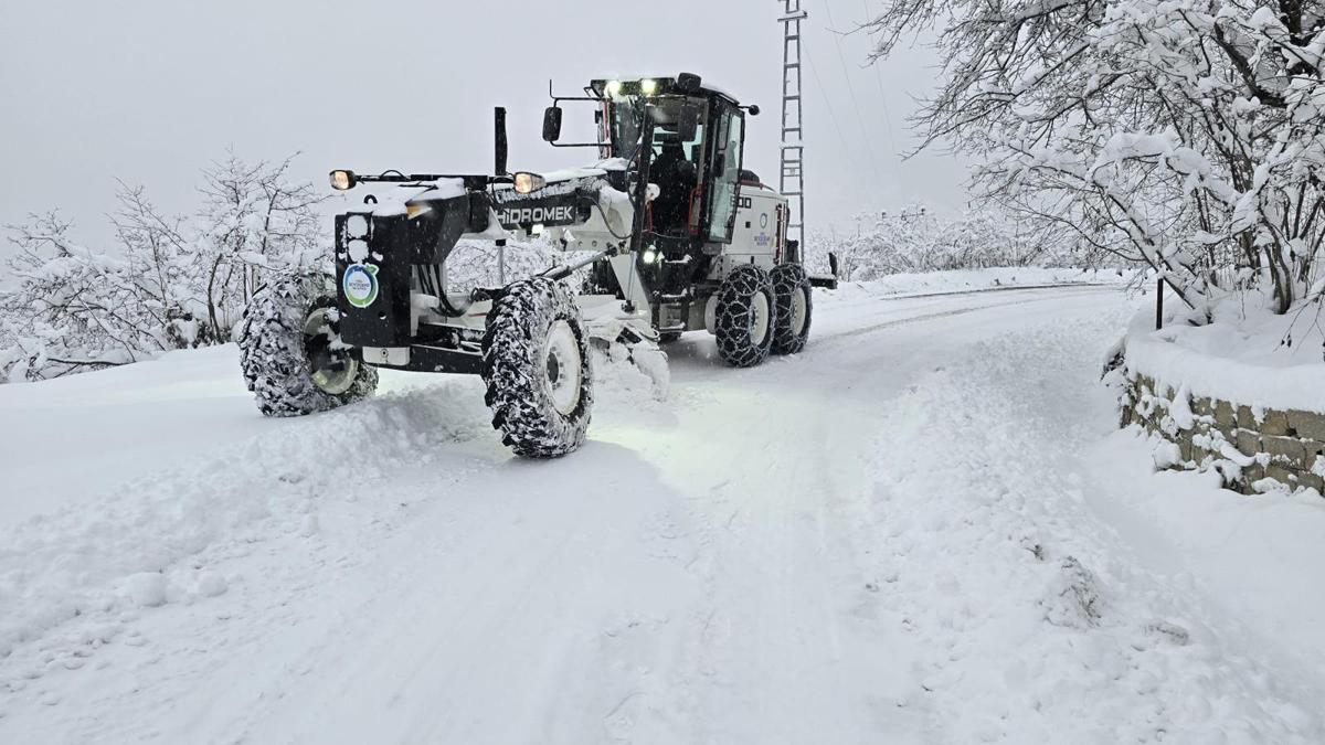 Orduda 24 saatte 510 mahalle yolu açıldı