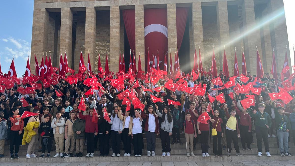 Anıtkabir'i 8 milyon 242 bin 170 kişi ziyaret etti