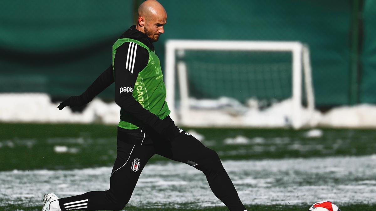 Beşiktaş, Antalya kampı öncesi son antrenmanını gerçekleştirdi