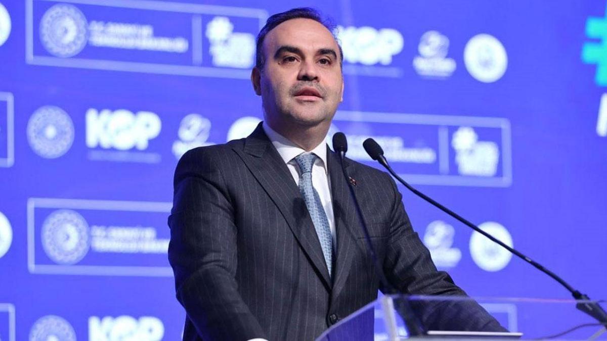 Bakan Kacır: Dünyadaki nitelikli bilim insanları rotasını Türkiye'ye çevirdi