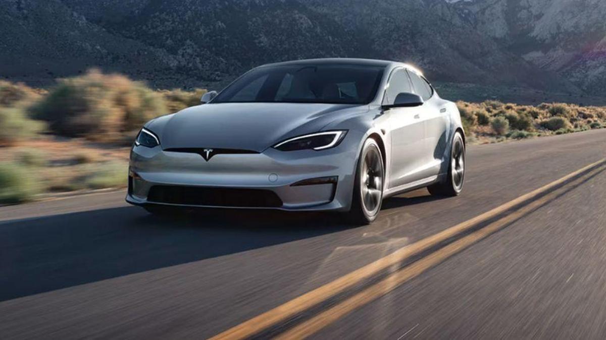 Tesladan neşeli dokunuş