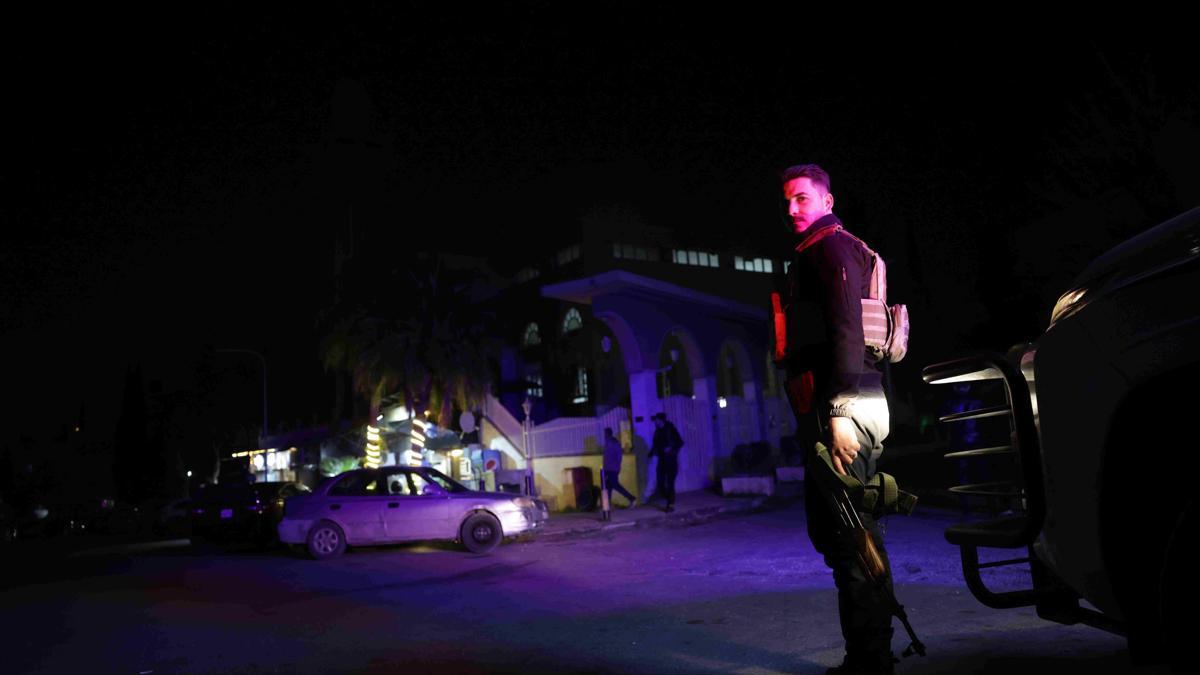 Şam'da askeri havalimanı çevresine roket saldırısı düzenlendi