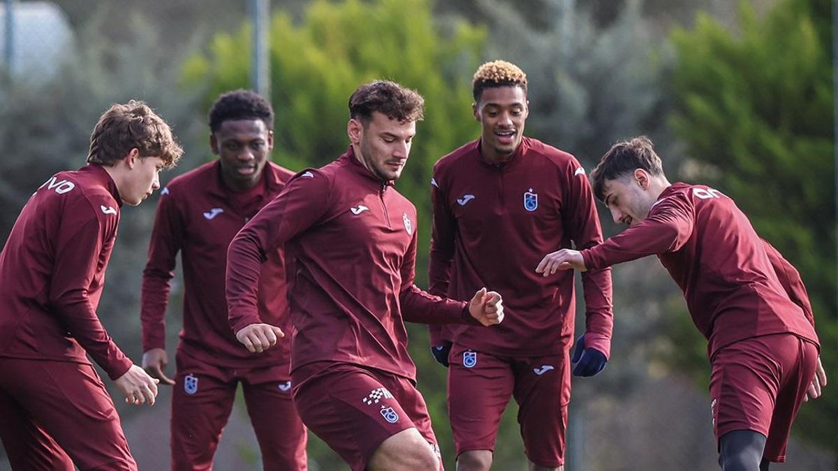 Trabzonspor, Galatasaray maçına hazır! Kamp kadrosu