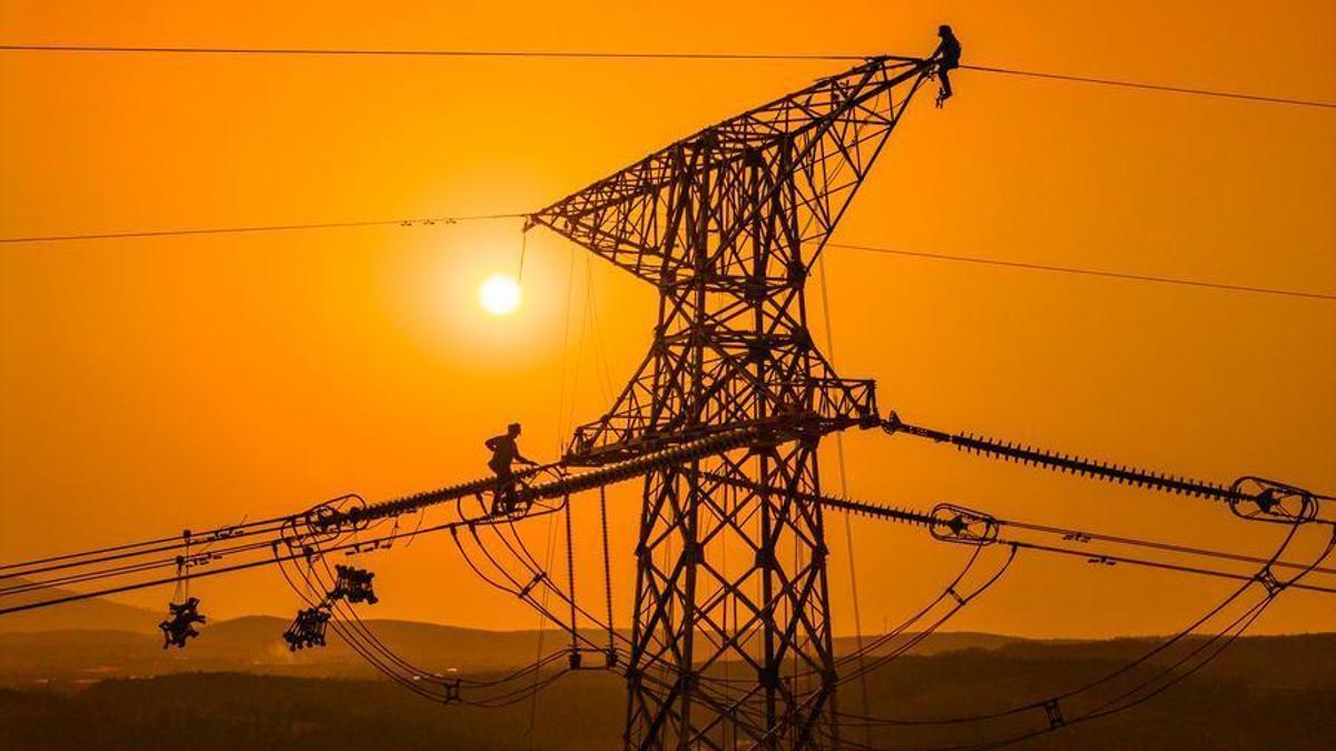 Berlin'de elektrik kesintisi: Eğitime ara verildi