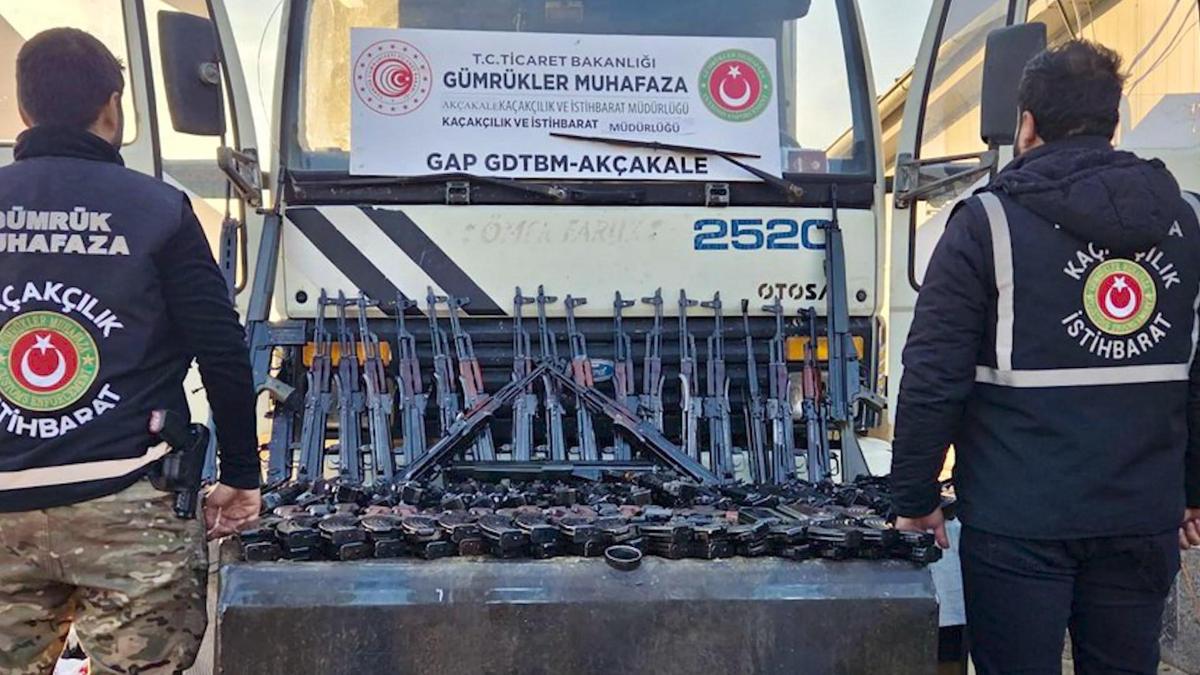 Şanlıurfada gümrük kapısında 52 uzun namlulu silah ele geçirildi