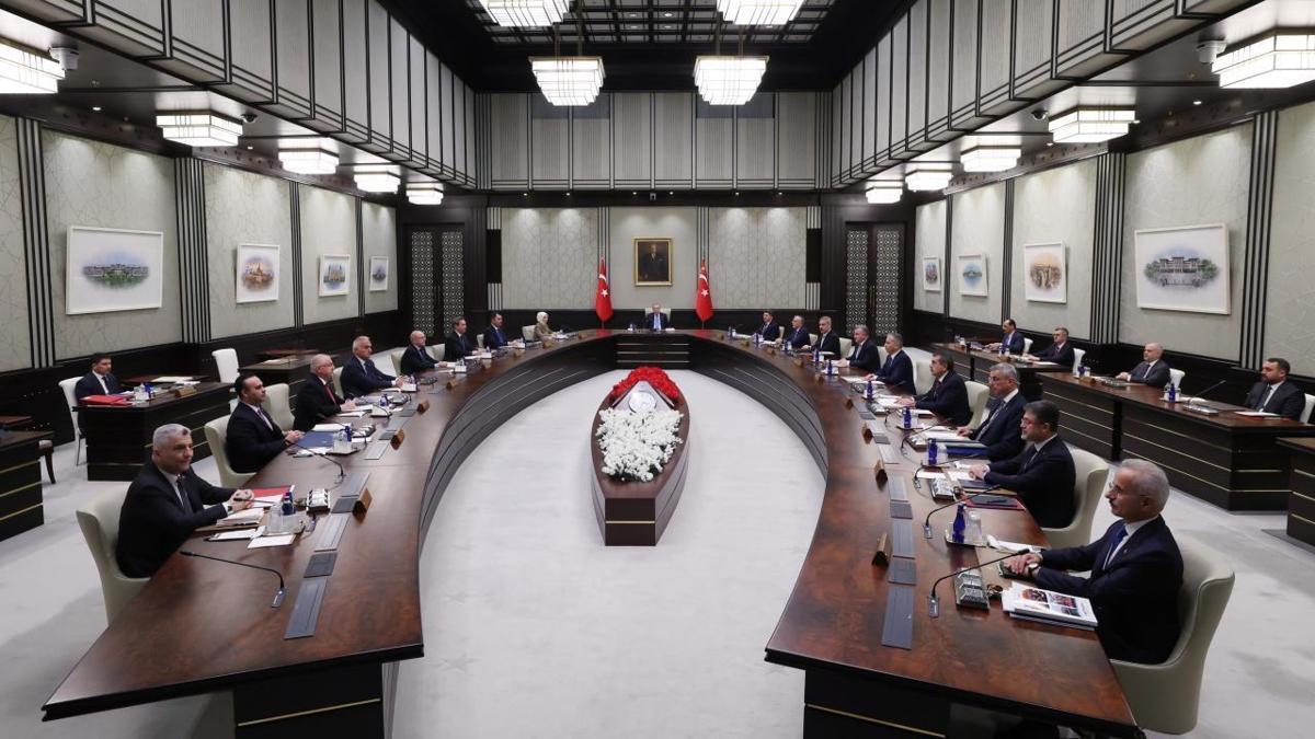 SON DAKİKA... Yılın ilk kabine toplantısı başladı!