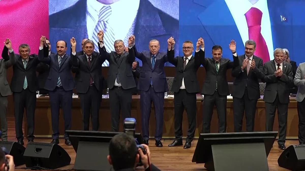 Siyasi partilerin üye sayısı açıklandı