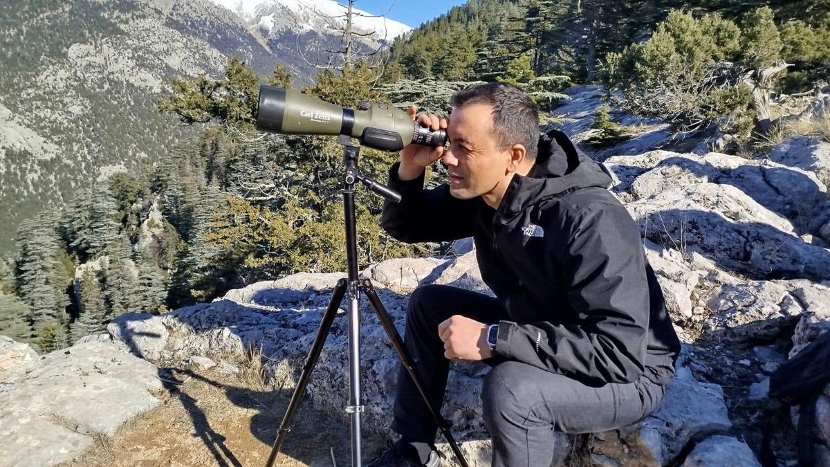 Çamlıyayla'da yaban keçilerine yakın takip