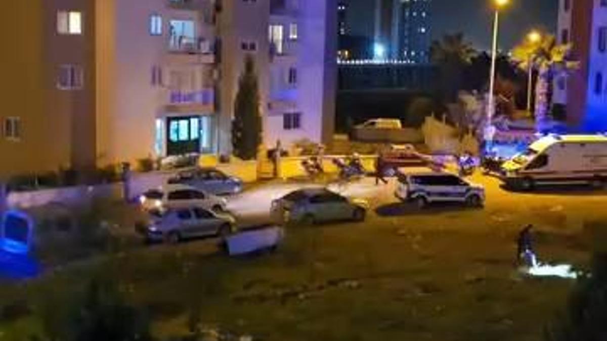 Küfürleştiği arkadaşını tabanca ile yaraladı