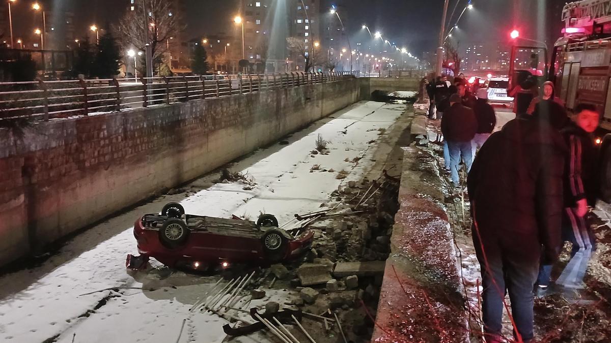 Kayseride otomobil boş sulama kanalına düştü: 1 yaralı