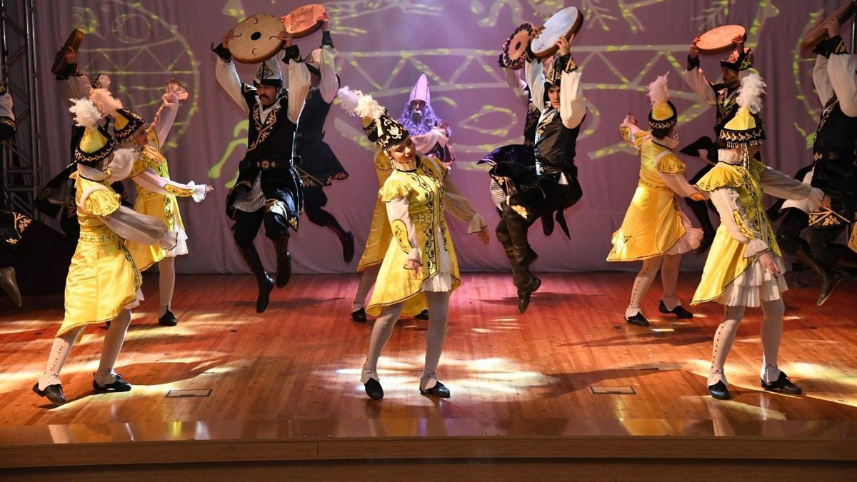 Kurtuluşun 104'üncü yılında 'Destanların Dansı' sahne aldı