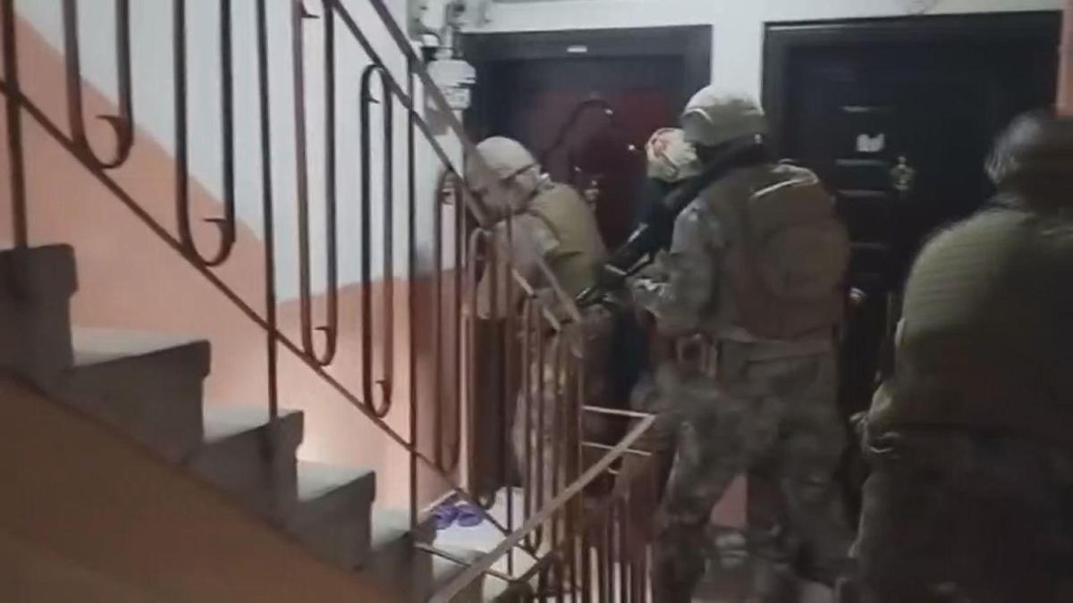 İstanbul- İstanbul merkezli 21 ilde eş zamanlı operasyon; 96 gözaltı