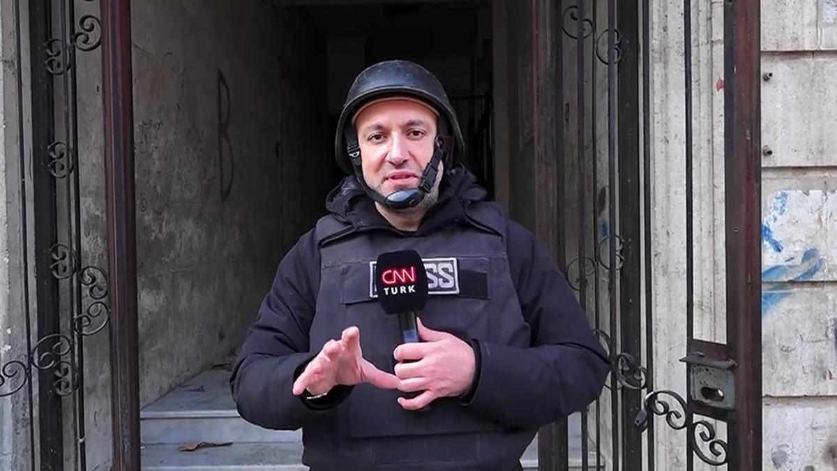 CNN TÜRK ekibi Suriye'de YPG'nin mevziye çevirdiği evi görüntüledi