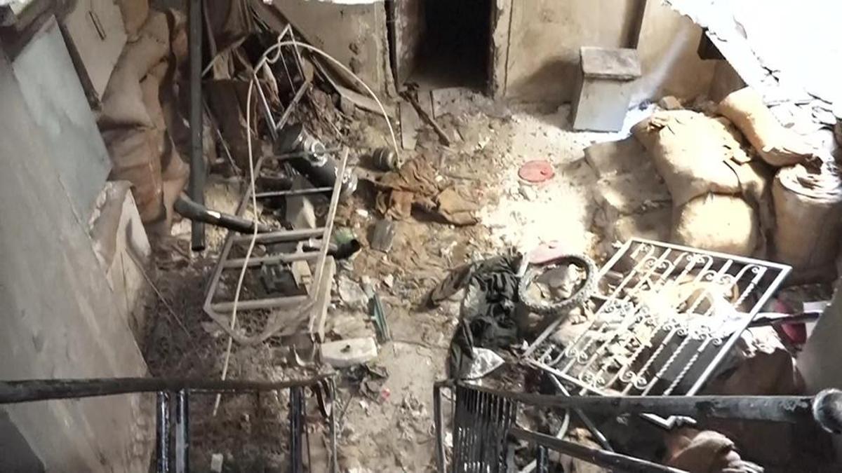 Bu görüntü sadece CNN TÜRK'te: YPG'li teröristler Halep'te hastanenin altını tünel yapmış