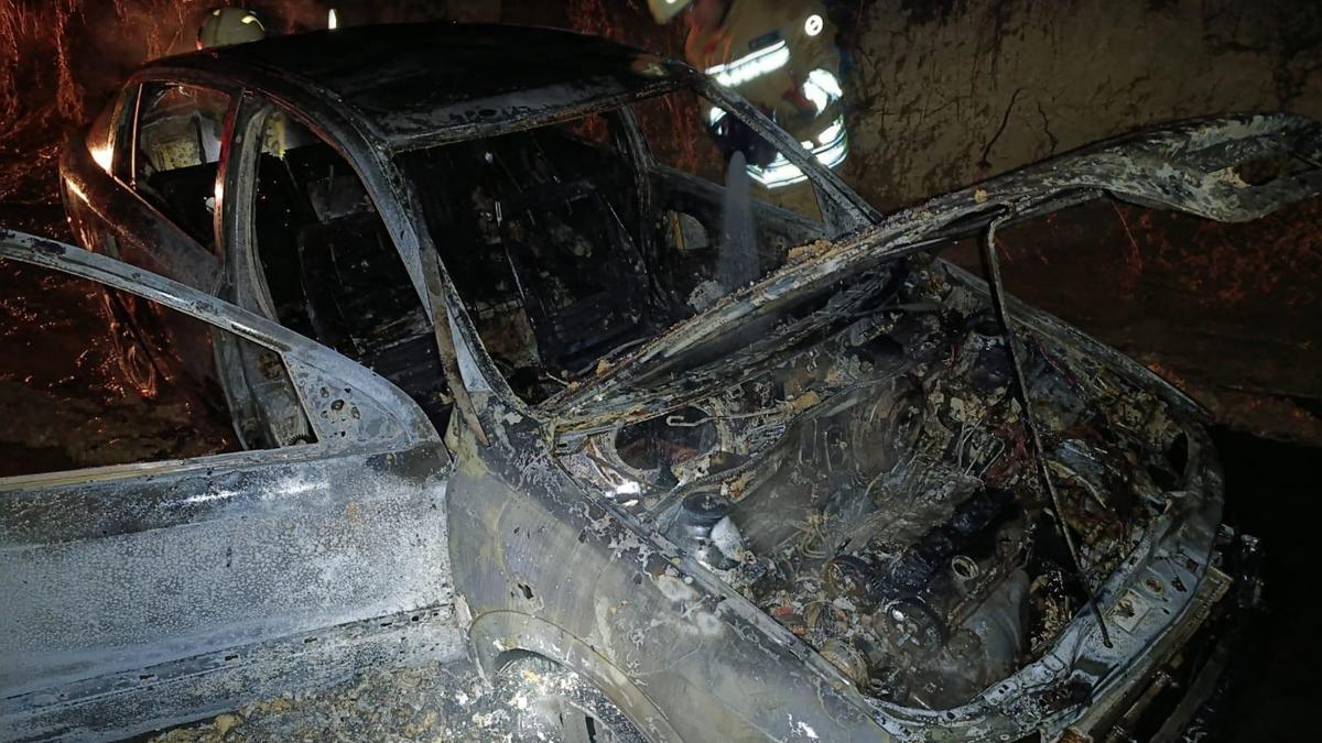 Arsuz'da otomobil yandı