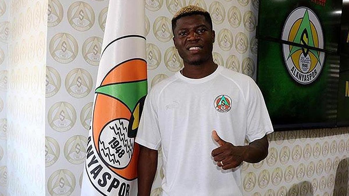 Fenerbahçe ile transferde adı anılıyordu! Hasan Çavuşoğlundan Maestro açıklaması