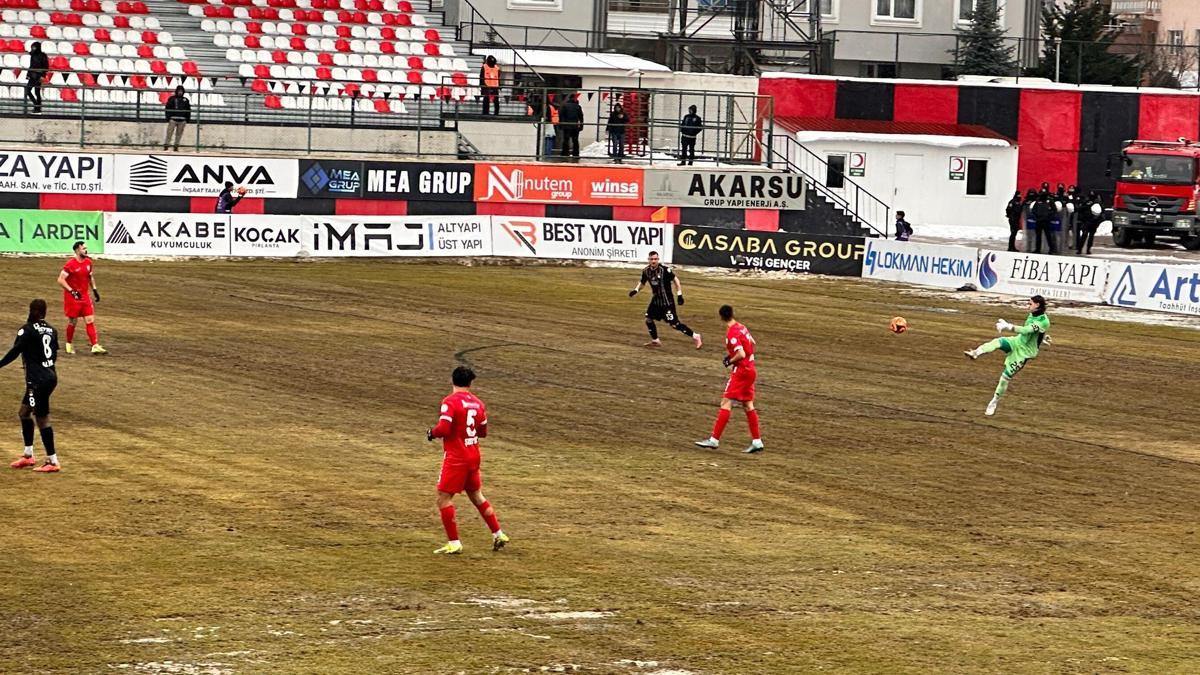Van Spor FK, evinde Boluspor'a 1-0 mağlup oldu