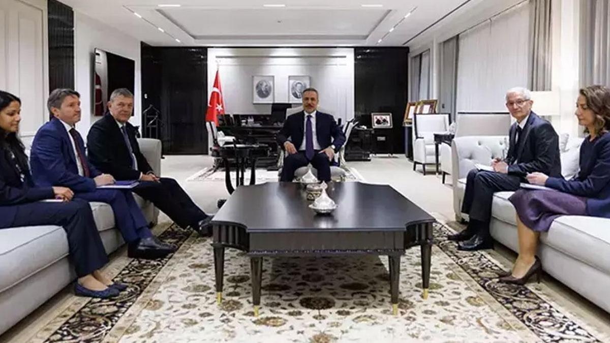 Dışişleri Bakanı Hakan Fidan, UNRWA Genel Komiseri Lazzarini'yi kabul etti