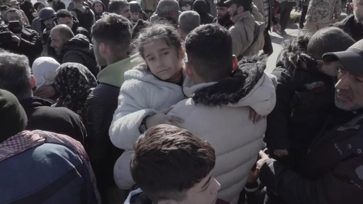 Çatışmaların ortasında tahliye: Siviller güvenli koridordan çıkarıldı