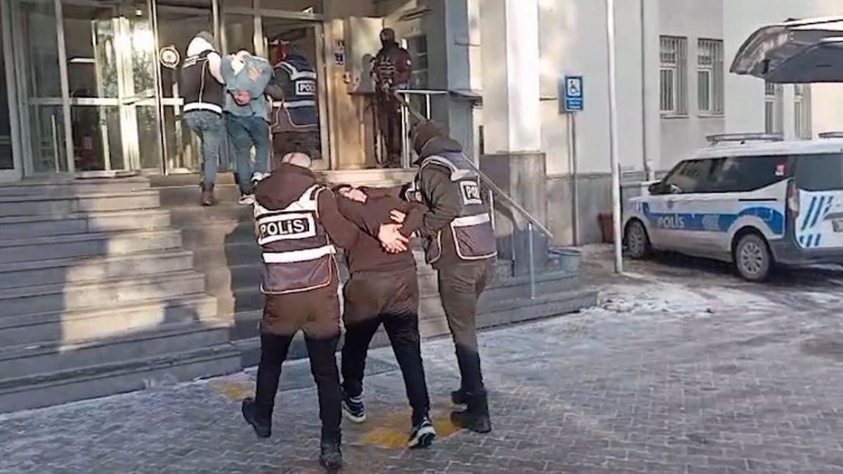 Kayseride cezaevi firarisi 2 hükümlü yakalandı