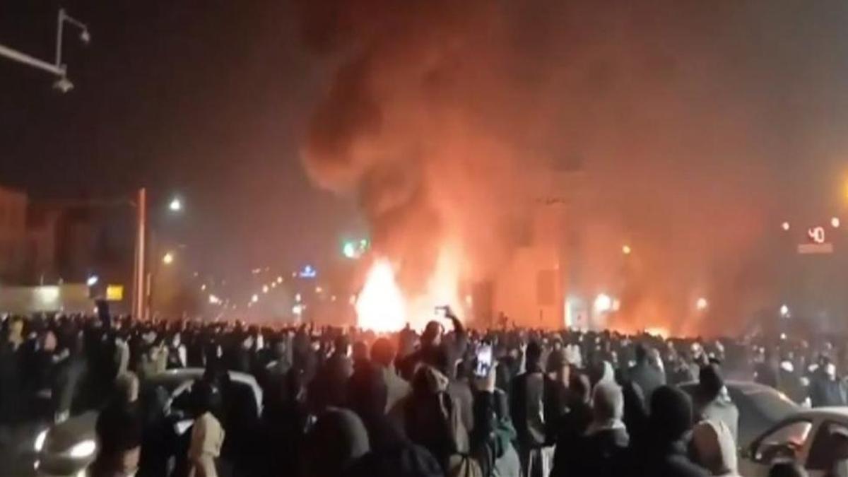 İran'daki gösterilerde can kaybı 116'ya yükseldi