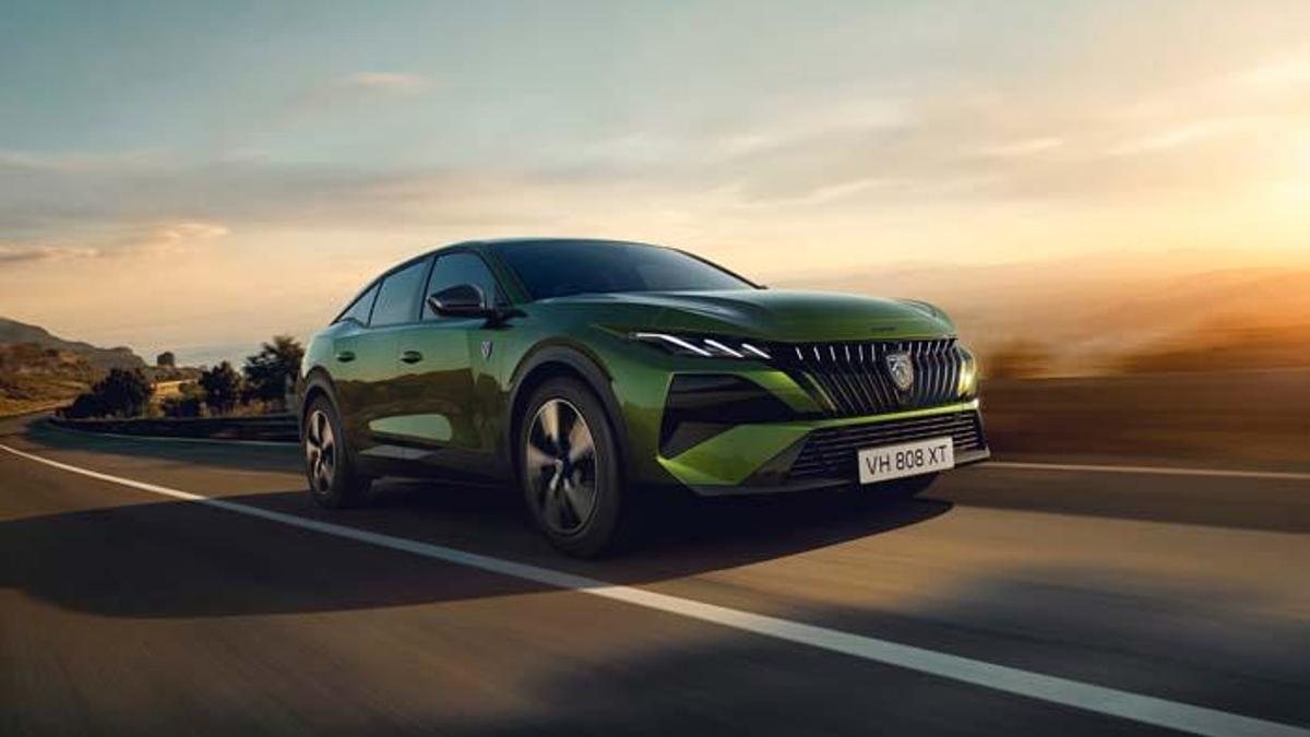 Yeni PEUGEOT 408 tanıtıldı