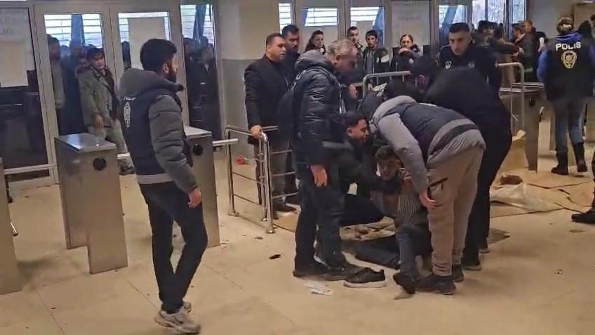 Şanlıurfada şoförler odası seçiminde kavga; 6 yaralı