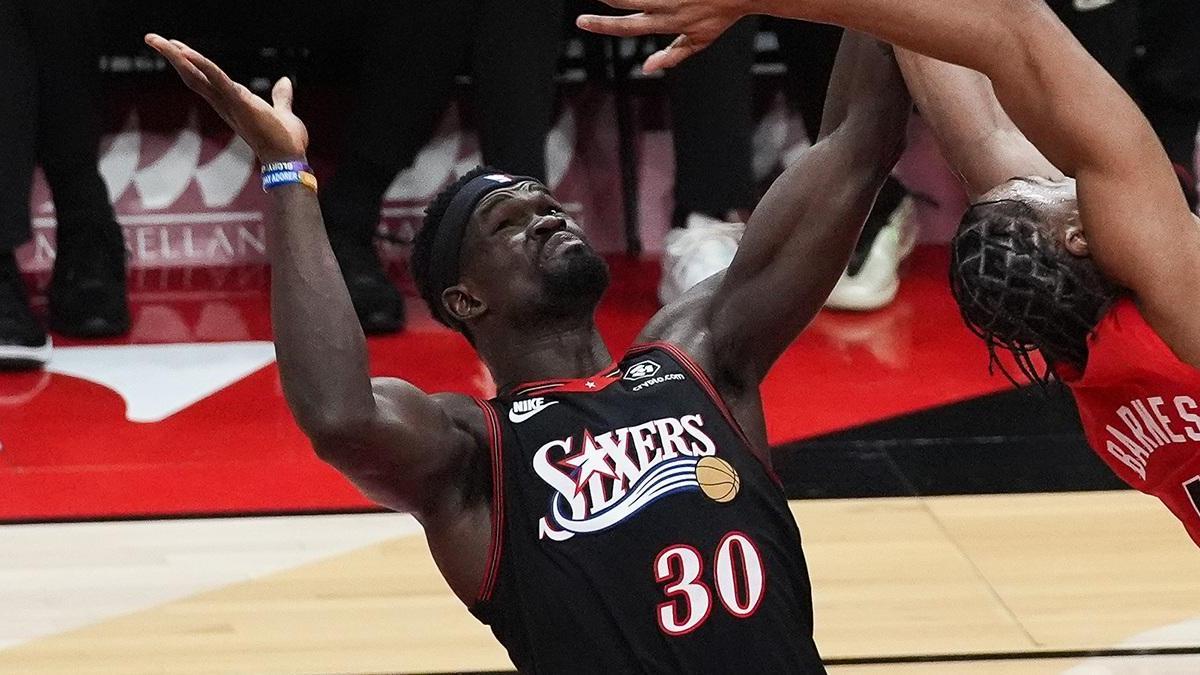 Adem Bona'lı 76ers, serbest atışla Raptors'a kaybetti