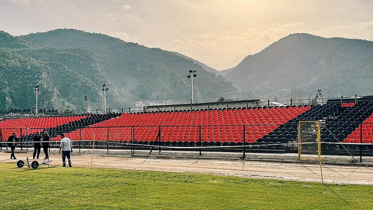 Fethiye'de tarihi maç günü