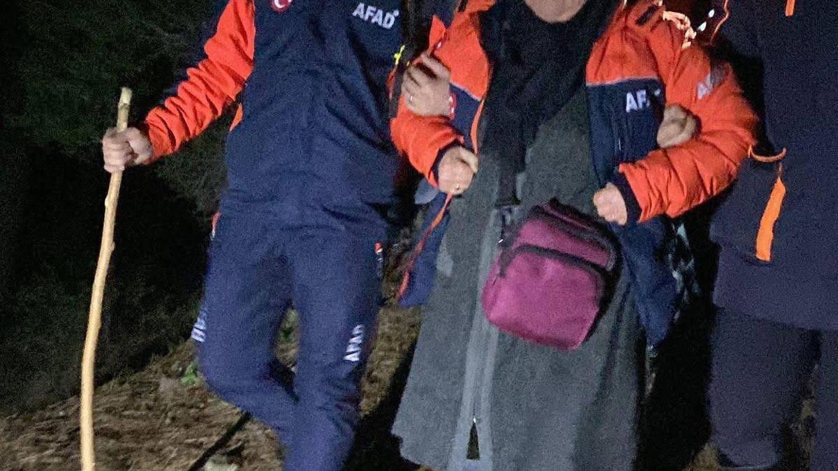 İzmirde kayıp kadın ormanlık alanda bulundu